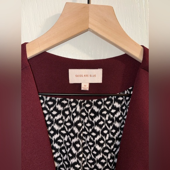 Women’s Skies Are Blue collarless ruched sleeve blazer in deep burgundy size M - Picture 4 of 7